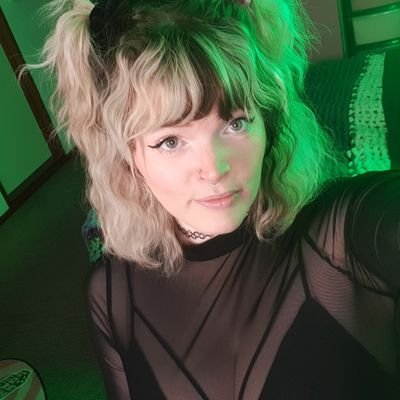 💗 SHE/HER 💗
💜 TWITCH PARTNER 💜 https://t.co/dS9kXCNoW2 💜
GALAXYZUG@GMAIL.COM