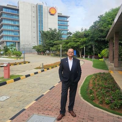 Country Head - Contracting & Procurement- Royal Dutch Shell #shell#senior#procurement#leader#oil#gas#energy#supplychain. Love what you do, you will do great...