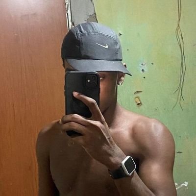 Perfil 100% hétero 🔞🇦🇴
Somente mulheres podem puxar na dm.
Envia seu conteúdo para divulgação 100% gratis.