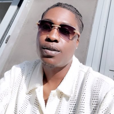 📍Toronto, On - The Sky’s the limit but keep it 🅿️🇬🇭 @K1.Kutz - Barber Social Media 💈
