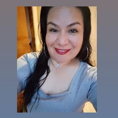 Regia | Rayada 💙🤍 | Fan de Selena 💜 | Amo las flores, el chocolate y la luna
