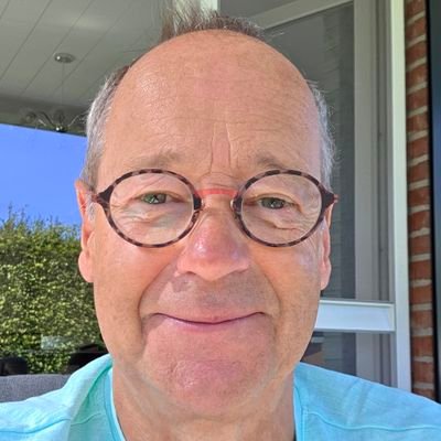 buysati's profile picture. Progressiste réac ou l'inverse. C'est comme vous l'entendez.