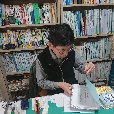 K3DI7LAaAVx1CYP's profile picture. 1957年7月18日生。昔の話ですが、前原小のとなりの都営が木造だった頃、三歳の時に小金井に越してきました。朋愛幼稚園から前原小の最初の一年生。二中では剣道部で木造校舎の最後の世代。巣鴨高卒。法政大中退。2001年～2017年日本共産党小金井市議会議員。今は自営業をぼつぼつやってます。