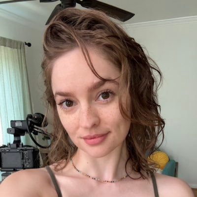 MaryMercy246314's profile picture. 