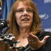 I'm Mavis Wanczyk, I'm giving out $100k to each of my first 2.5k followers that send me a text on here to claim the $100k, I'm very serious about this.