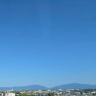 冷静に、向きあって、抱えながら、生きていく独り言です。ただ、冷静に考えた結果なだけ。少しでも共感できる人に出会えたら嬉しい✤社会人✤勉強もしてる✤普通に生活してますが、コンプレックスに悩まされます✤
共感→いいね♡します