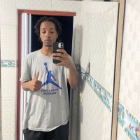 R9 (@9rhverson) 's Twitter Profile