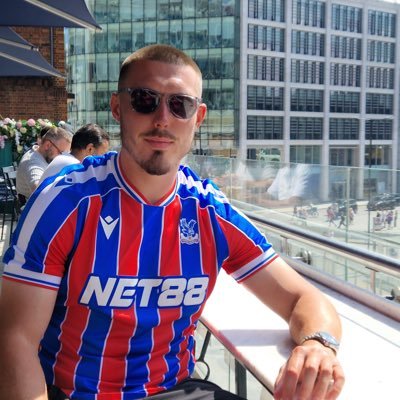oliver_panter94's profile picture. 24 | @CPFC Season Ticket Holder ❤️💙