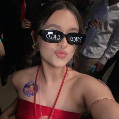 Lívia ᵛⁱᵘᵛᵃ ᵈᵒ ᵍᵃˡᵒ ᵉ ᵈᵒ ᵐⁱⁿᵃˢ ᵉ ᵈᵒ ᵇᵃʳᶜᵃ #CucaNão Profile