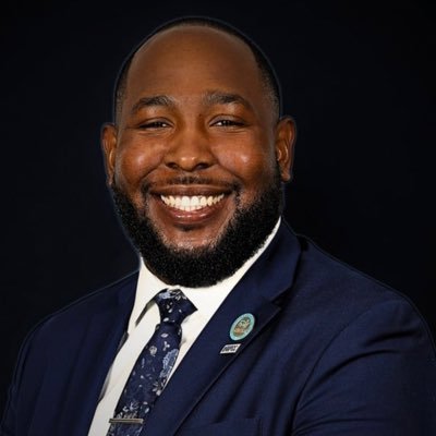 God, Family, Policy • Matthew 6:33 • Doctoral Candidate + Policy Junkie • Poet + Author ⚓️ Reignite the Promise • #WhoDat⚜️