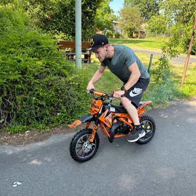 R3D_Drucke's profile picture. Krypto Investor, Familienvater und Firmengründer.