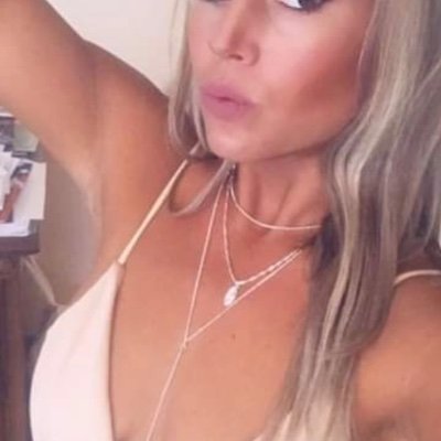 Samanth95844705's profile picture. 