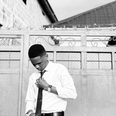 Graphic designer || Lover of God♥️ || Biochemist 🧬|| Chelsea 💙