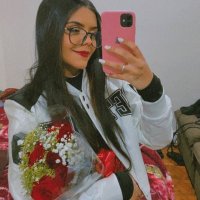 laurinha22k (@lua_wp) 's Twitter Profile