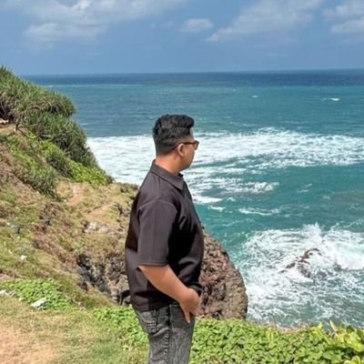 SERlBU's profile picture. ini tempat sambatku, tidak peduli dengan perilaku gampang tersinggungmu