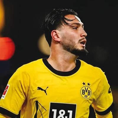 Xo0o_ox's profile picture. كلنا كالقمر 🌝.. له جانب مظلم 🌚
PUBG .. FIFA..CRYPTO