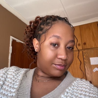 LesediBrand's profile picture. just living a blonded life💚. proudly South African🇿🇦. EFF member in good standing❤️💚🖤. Kaizer Chiefs fan✌🏿. I hate ANC👍🏿.