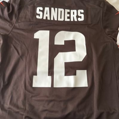 Zee189147695027's profile picture. 