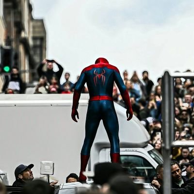 Dios, Familia, Patria y Libertad 🇪🇨🌎 | Católico ✝️ | Cinéfilo 🎬 | Fan del Atletismo 👟, Fútbol ⚽, y Wrestling 🤼 | Gamer 🎮 | Geek 🦇🕷️🚀 | Republicano 🐘.