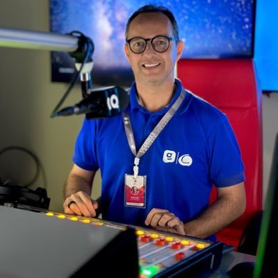 IkedaGomes's profile picture. ✝️ Cristão. Pós em Telejornalismo e Gestão de E. de Radiodifusão. Radialista, jornalista, geógrafo e radioamador. Loc. na Guarabira FM. https://t.co/wUK3oyDyba