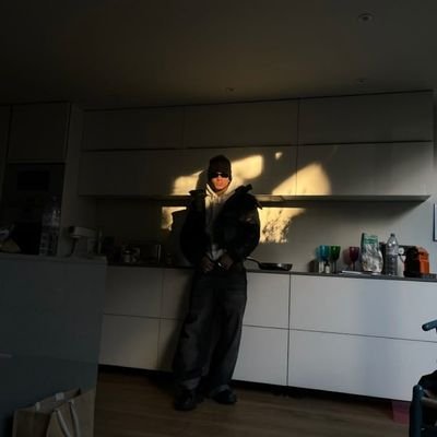 someoneaz_le's profile picture. 