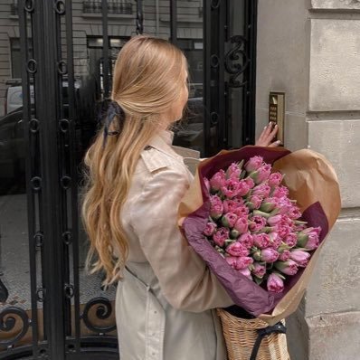 الحمدلله على جميع النعم المحاطه بي Follow me follow back 💯💯