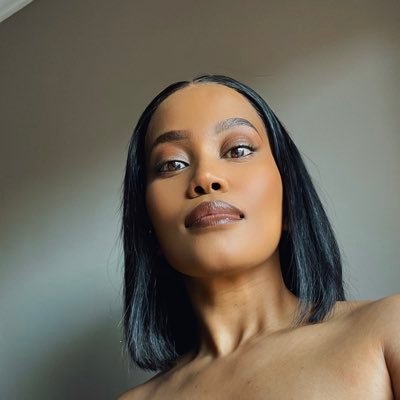 I’m just a girl who loves Fitness and Fashion, also my sense of humour is LOUD!! 🤭