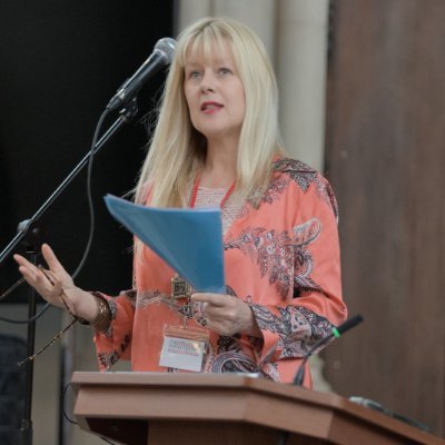 Founder/CEO @Cheltpoetfest Poet - author of Communion, Kissing the She Bear, Struck, Burne Jones &theFox, Ghosting for Beginners, Feverfew (@IndigoDreamsPub)