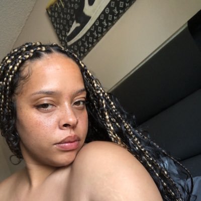 ig: cece.reneee| bitch im a mothaaaa/certified chef 👩🏽🍳and yes bitch im a lesbian 🏳️🌈. CMA💍🩶