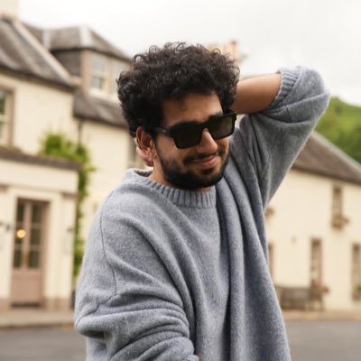 rohit__6873's profile picture. कुळ-हिंदुत्व👑 सण-शिवजयंती💥 रुबाब-मराठा💪 शान-भगवा झेंडा🚩 दैवत-छत्रपती शिवाजी महाराज🙏