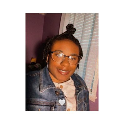 Woman of God 🤍. Jesus Christ ✝️. Charise that’s me. I love you papa 💙.