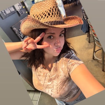 🎧 🌌 🇲🇽 🤩 me gusta la música en vivo. 🤍🍒 GC Fam @goodcharlotte