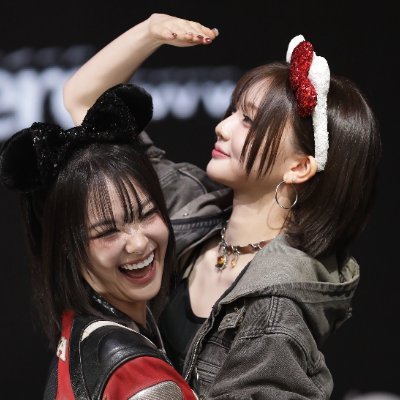 primarily a kpop yapper, but I enjoy a bit of everything, I promise I don't bite