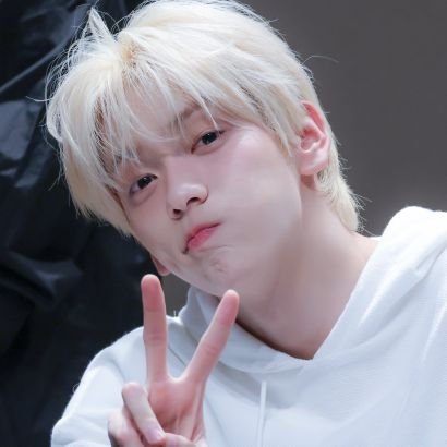 soobakyoo's profile picture. 95L || Adoring, loving, and supports @TXT_members 🍀 & met 221012 230809 241002 🥳
