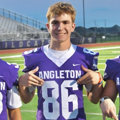Angleton HS (TX) I C/O 2027 I 3.5 GPA I 6’1” 170 lbs I 4.5 ⭐️ Rubio LS | #20 in 🇺🇸 for 2027 I 400m & 4X400m | NCAA ID: 2508699673 win89ters@outlook.com