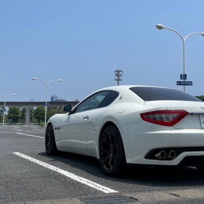 所有車 マセラティ グラントゥーリズモ 北海道 25歳 所有歴 R35 ENR33 ECR33二台 Z33 JA11V NV36 RX8 マグナ50 お気軽にフォローください! @rojing_jp ←日常垢はこちら