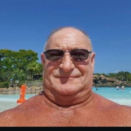 Elmo08997782's profile picture. 