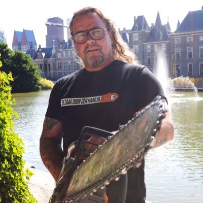 Peter van der Helm Profile