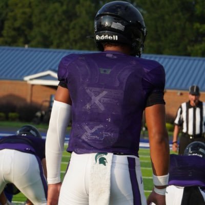 Porter Ridge High school(Nc)27’||4.1 GPA||6”1 205||Qb|| 704-290-9875|| https://t.co/6BXQdvgIJH|| Head coach Micheal hertz||