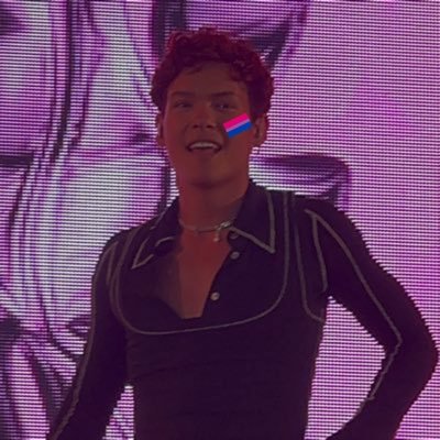 She/Her, 21, Sweden 🇸🇪 Priv account: @Omarsbutterfly #Omar - ”Pride everyday man” {fan account}