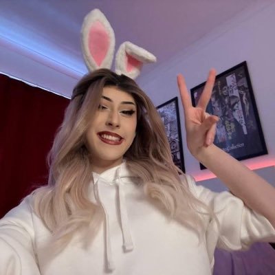 sexy trans goddess welcome to my Dm daddy 💕 💕 🏳️⚧️⚧️