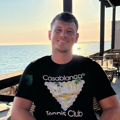 Day Trader | Logging my trades I take on $ES with @TopOneFutures - use code 'ALQ' 📈 | Using VWAP that I learnt through ASFX.
Email: adamqtrades@gmail.com
