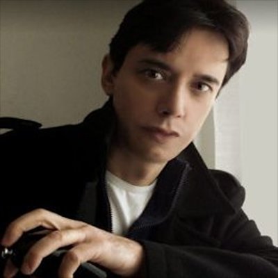 Pier Giorgio Pizzoli, in arte J.All, è un compositore, autore e produttore musicale abruzzese. Nato in provincia di Pescara, vanta una formazione eclettica che