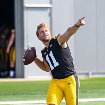 HawkGuyMallet's profile picture. @gade6racing❤️, father to Maddex, Jersey, & Larsen - Public Works 💧- 🏈 Hawkeyes on Saturdays ⬛️🟨 Seahawks on Sundays 🟦🟩