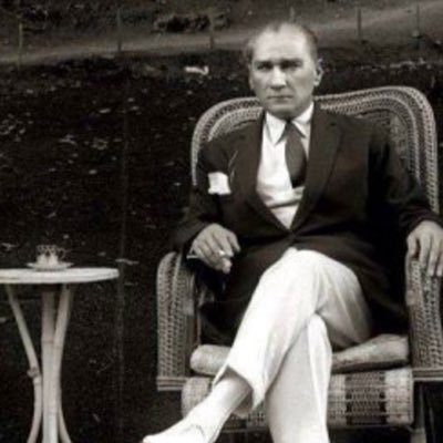 'ben nasıl destek olabilirim ki, iktidar çarpık bacaklarla yürümeyi seviyorsa'..!
