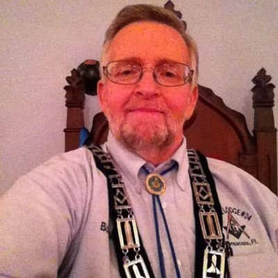 thomasmichael5t's profile picture. 🔺Meditate, to connect with your inner self. 🔯 Let the light within guide you ⚛️and let your belief in the design of the universe strengthen your journey🔺