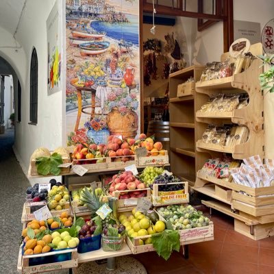 lucmarian's profile picture. por más grises!!