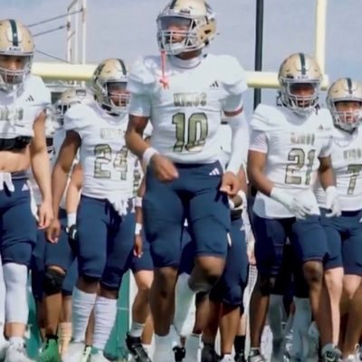 6’1,185, QB for Cincinnati United, https://t.co/2fLhtBXFUS bench:225 squat:500 🔴
