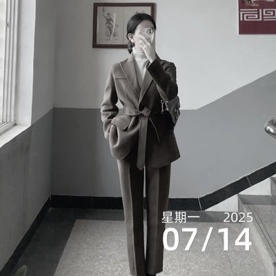 21z860esys1545's profile picture. 本人兼职做外出服务，为了生活兼职做外出服务有需要的小哥哥可以联系，不需要任何定金，面付哦，我是个人兼职做的，没有团队，随缘接单不是每天都在的哈。当面付钱，我只能上门去你那里,家里或者酒店都可以，不要门槛和路费的❗