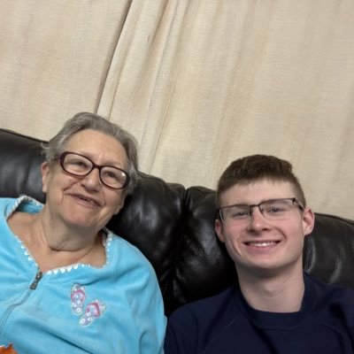 Elizabethan ♚ | Tory | Thatcherite | 🏴 | @renewal2030 | Loves a pub | Aspiring MP | Views my own